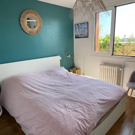 Appartement Vue Golf Et Tour Eiffel *